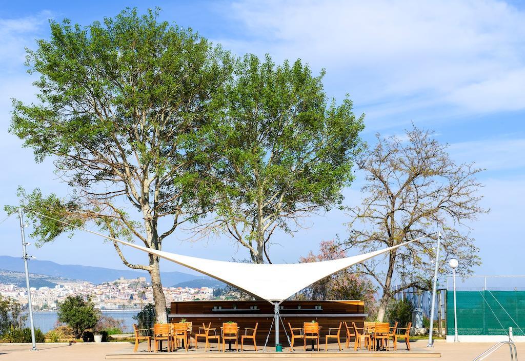 Lucy Hotel Kavála Eksteriør bilde A café in the park